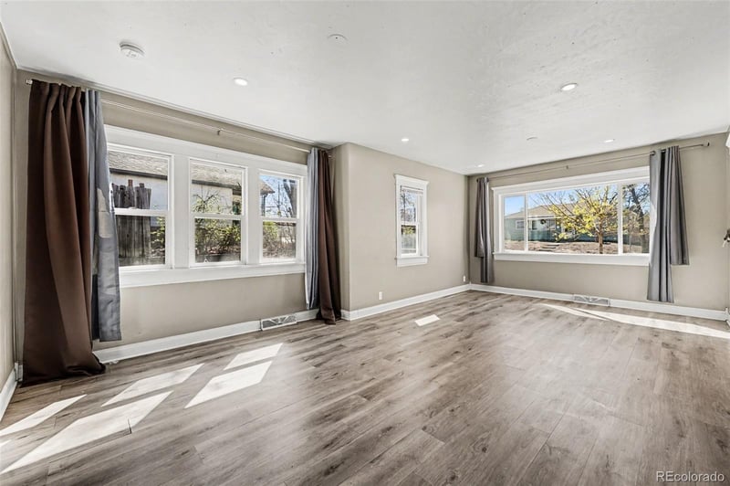 1328 Dayton St, Aurora, CO 80010