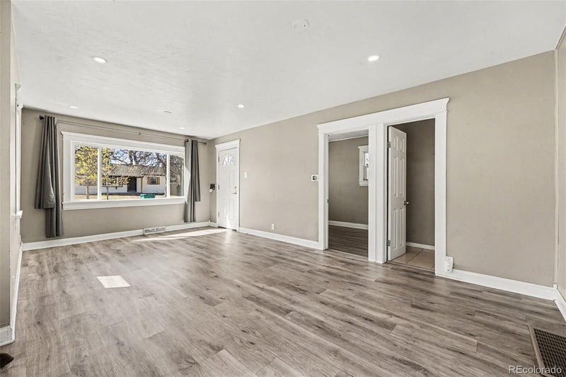 1328 Dayton St, Aurora, CO 80010