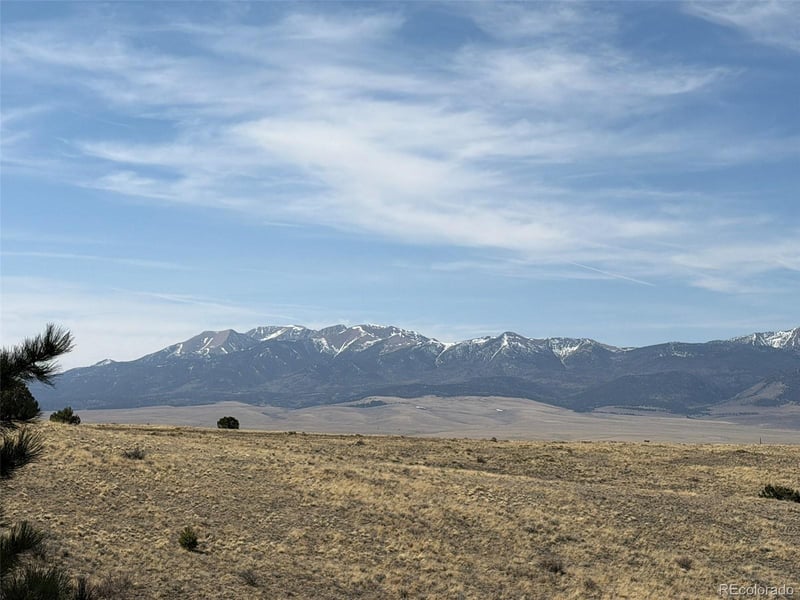 228 Navajo Pa, Westcliffe, CO 81252