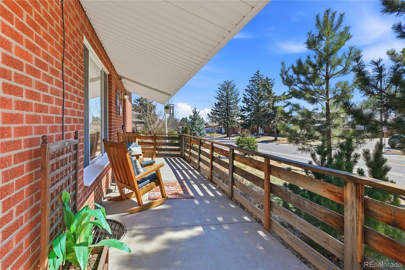 1021 100th Ave, Northglenn, CO 80260