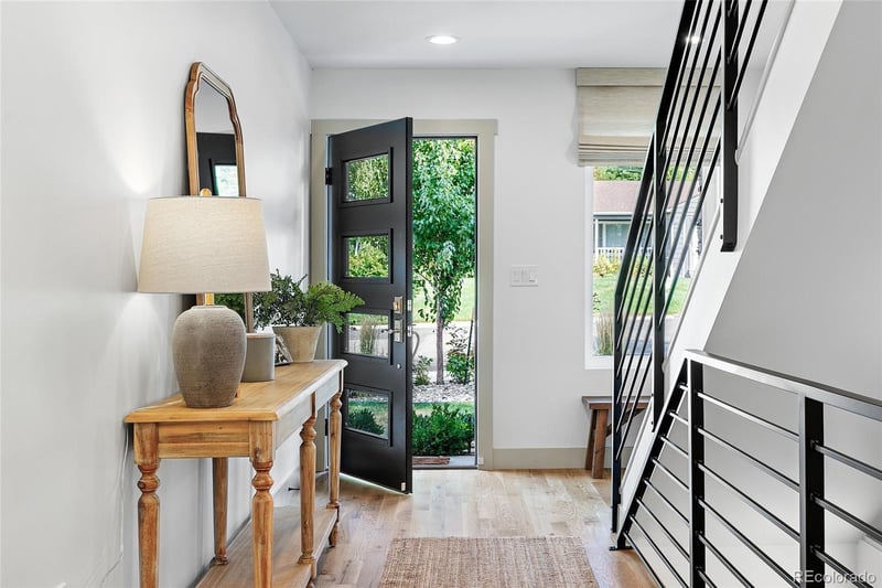 6085 Sycamore St, Littleton, CO 80120