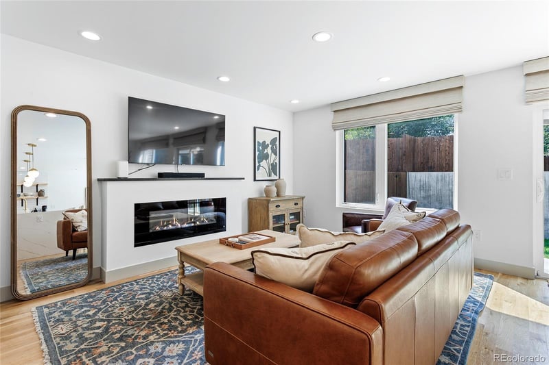 6085 Sycamore St, Littleton, CO 80120