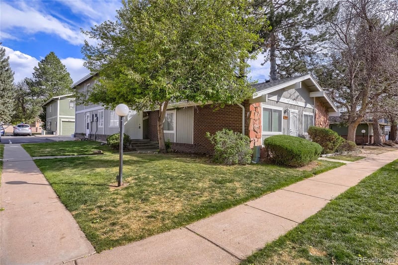 13335 Louisiana Ave, Aurora, CO 80012