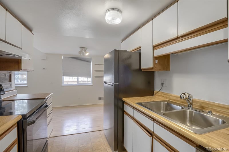 13335 Louisiana Ave, Aurora, CO 80012