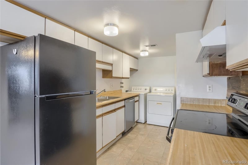 13335 Louisiana Ave, Aurora, CO 80012