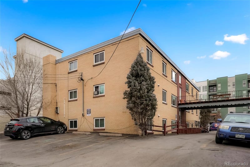 3650 S Lincoln St, Englewood, CO 80113