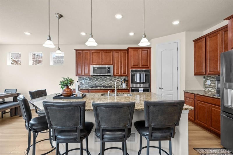 2414 Leafdale Cir, Castle Rock, CO 80109