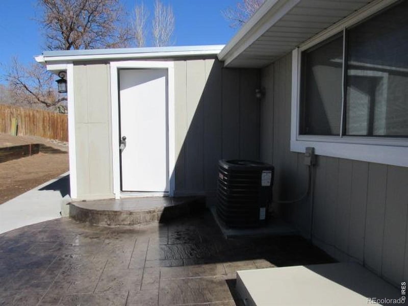 2551 Hoyt Ct, Lakewood, CO 80227