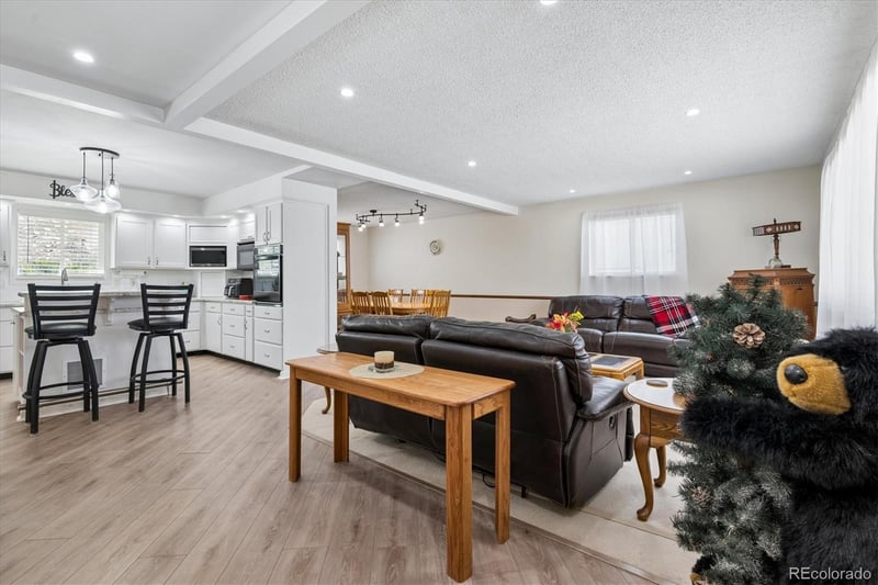 642 Scorpio Dr, Lone Tree, CO 80124