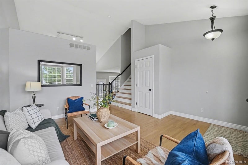 1070 Thornbury Pl, Highlands Ranch, CO 80129