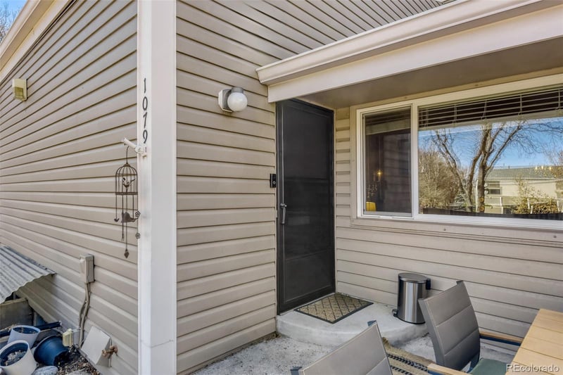 1079 Powers Ave, Littleton, CO 80120