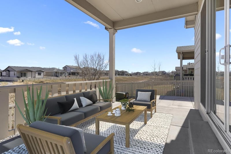 10526 Akron St, Commerce City, CO 80640