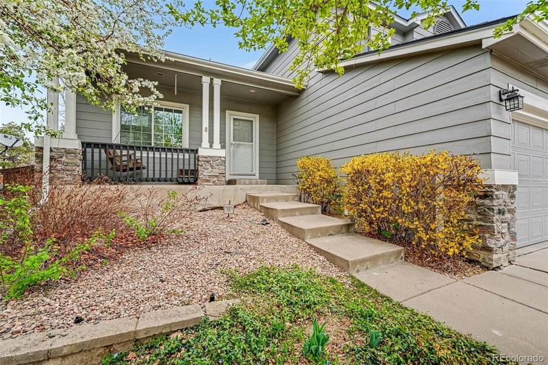 9308 Wolfe Dr, Highlands Ranch, CO 80129