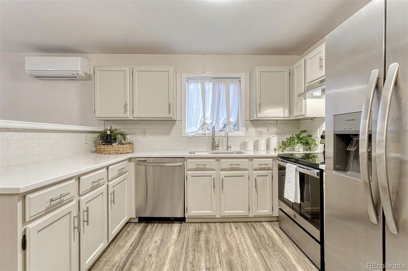 115 Chestnut St, Colorado Springs, CO 80905