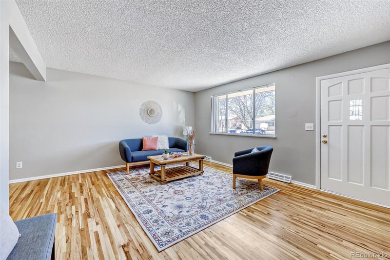 414 Uvalda St, Aurora, CO 80012