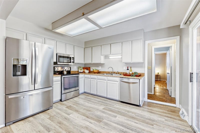 414 Uvalda St, Aurora, CO 80012