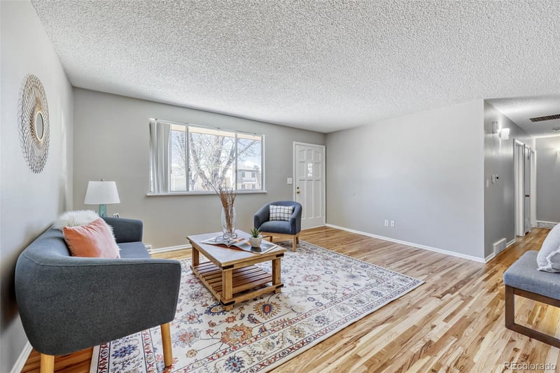 414 Uvalda St, Aurora, CO 80012