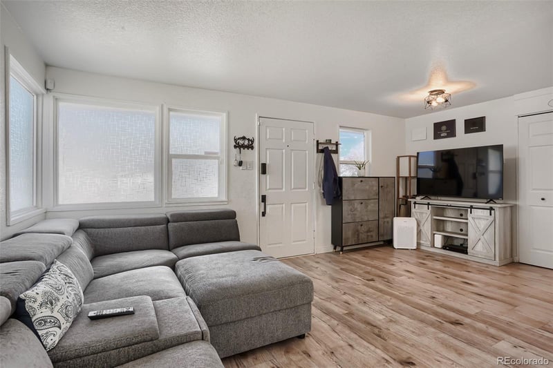 6461 Porter Way, Commerce City, CO 80022