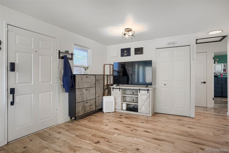 6461 Porter Way, Commerce City, CO 80022