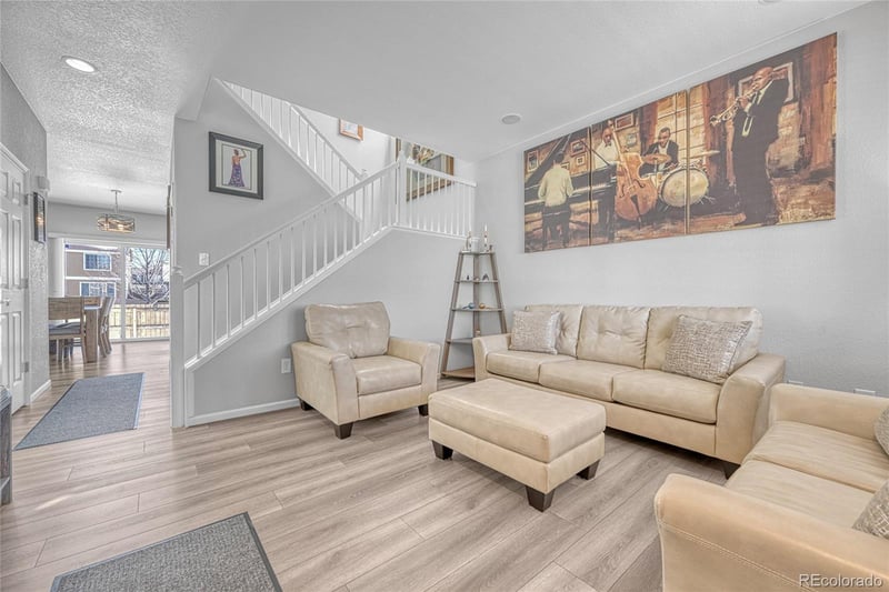 7354 Memphis St, Aurora, CO 80016