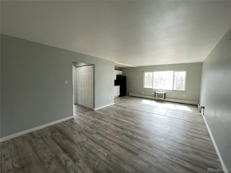 1590 Clinton St #206, Aurora, CO 80010