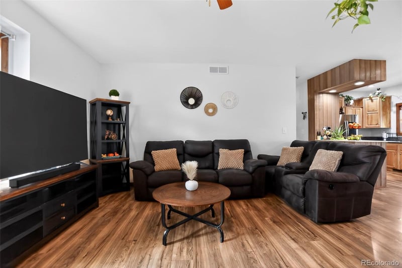 10 Salmon Loop, Gypsum, CO 81637