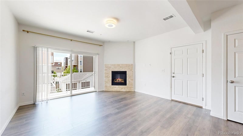 15700 Jamison Dr #202, Englewood, CO 80112