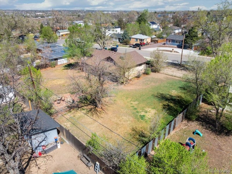 5253 Perry , Denver, CO 81201