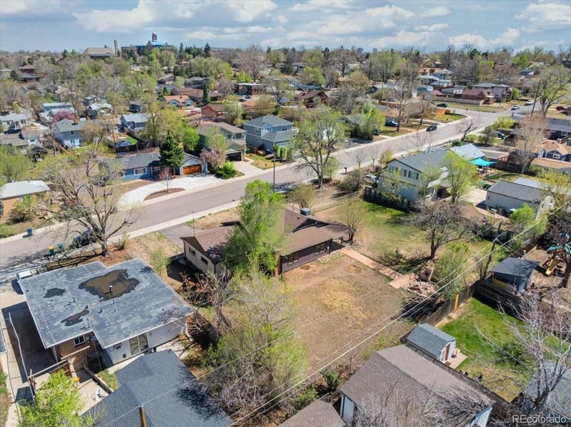 5253 Perry , Denver, CO 81201