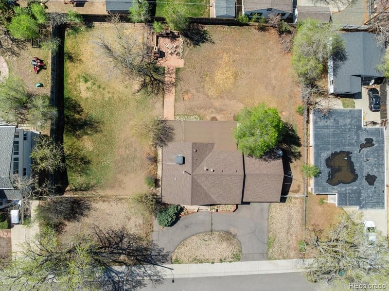 5253 Perry , Denver, CO 81201