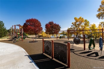 9767 Holland St, Littleton, CO 80127