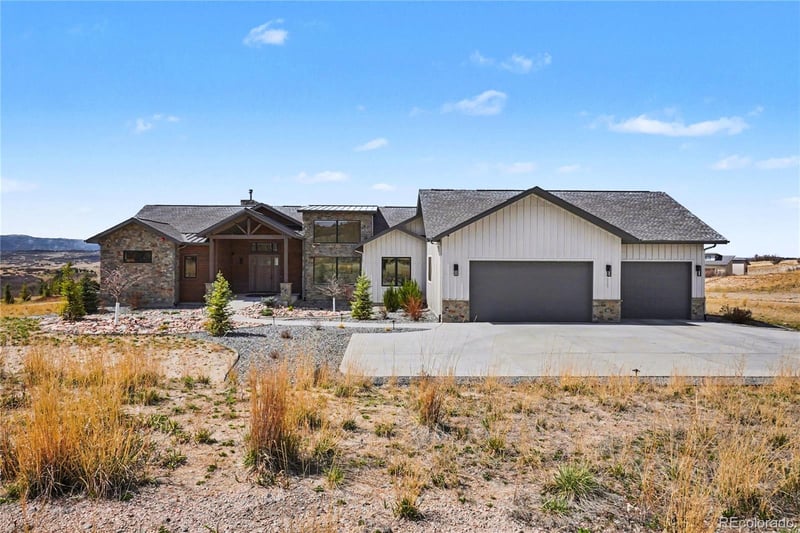 3203 Topside Dr, Castle Rock, CO 80104