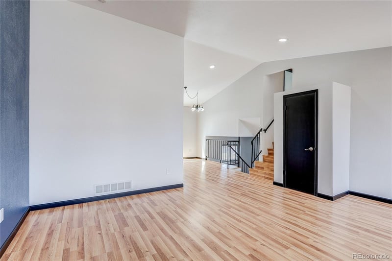 21518 Powers Ln, Centennial, CO 80015