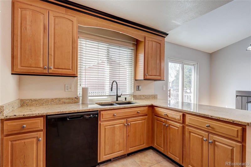 21518 Powers Ln, Centennial, CO 80015