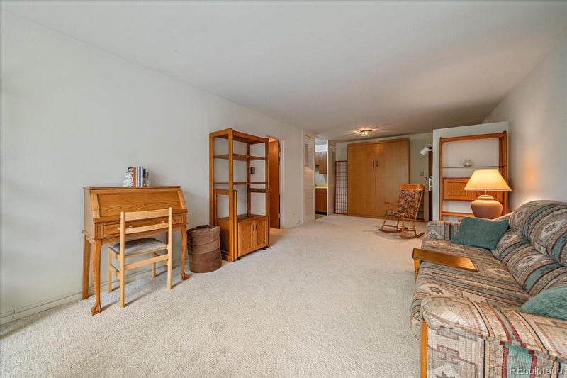 855 Pennsylvania St #305, Denver, CO 80203