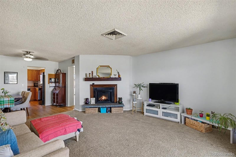 3825 Monaco Pw #212, Denver, CO 80237