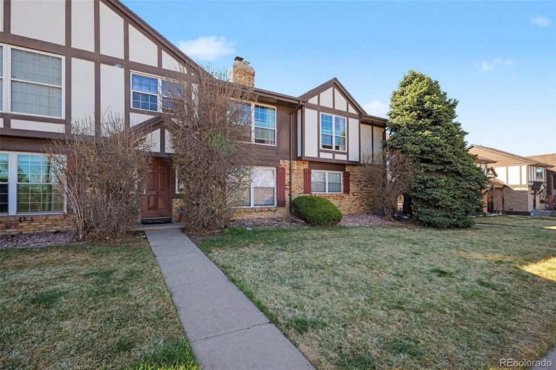 3825 Monaco Pw #212, Denver, CO 80237