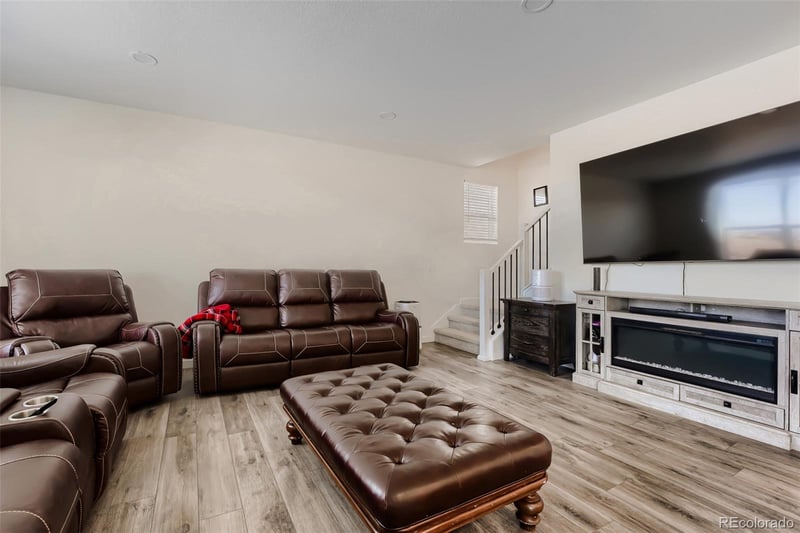 46557 Sunrise Ct, Bennett, CO 80102