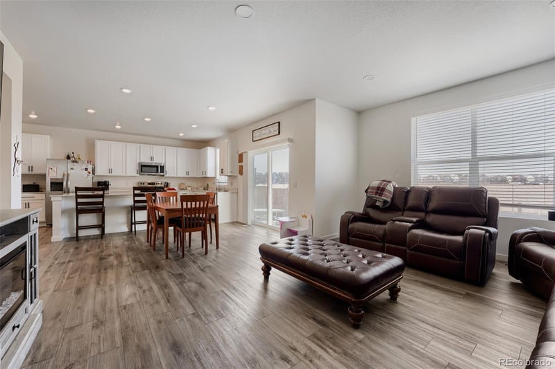 46557 Sunrise Ct, Bennett, CO 80102