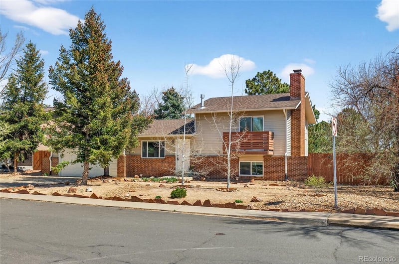 1390 Atlantis Ave, Lafayette, CO 80026