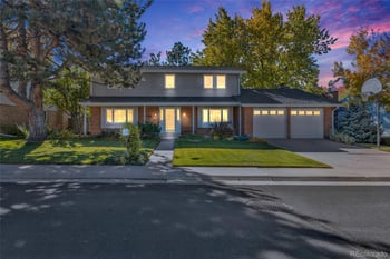 8300 Hinsdale Ave, Centennial, CO 80112