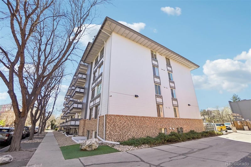 555 10th Ave #3, Denver, CO 80203