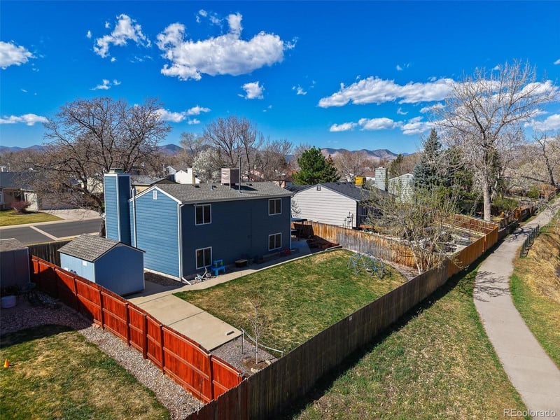 9405 Wagon Trail Dr, Littleton, CO 80123