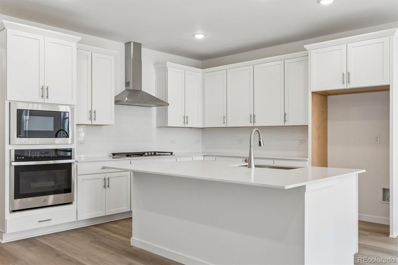 800 Lawson Dr, Elizabeth, CO 80107