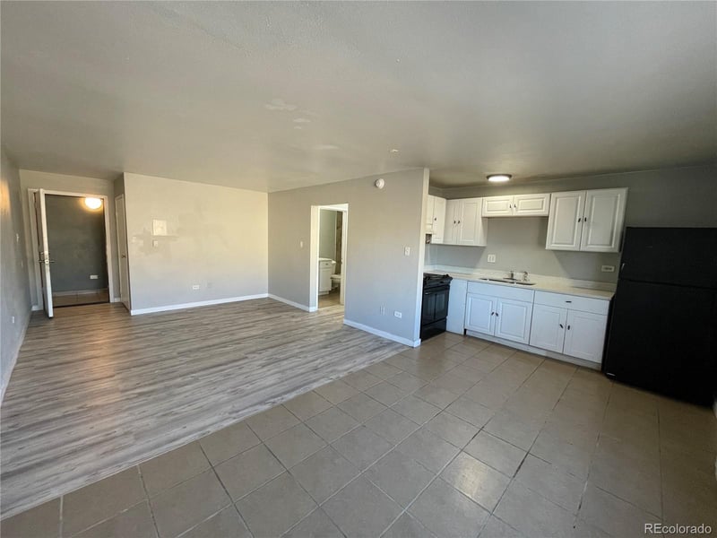 1590 Clinton St #101, Aurora, CO 80010
