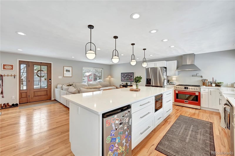 6526 S Elizabeth Way, Centennial, CO 80121