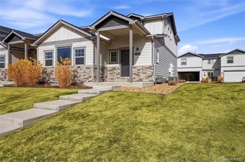 218 Chestnut St #4, Windsor, CO 80550