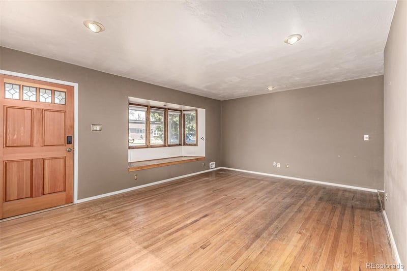 40 Dover St, Lakewood, CO 80226