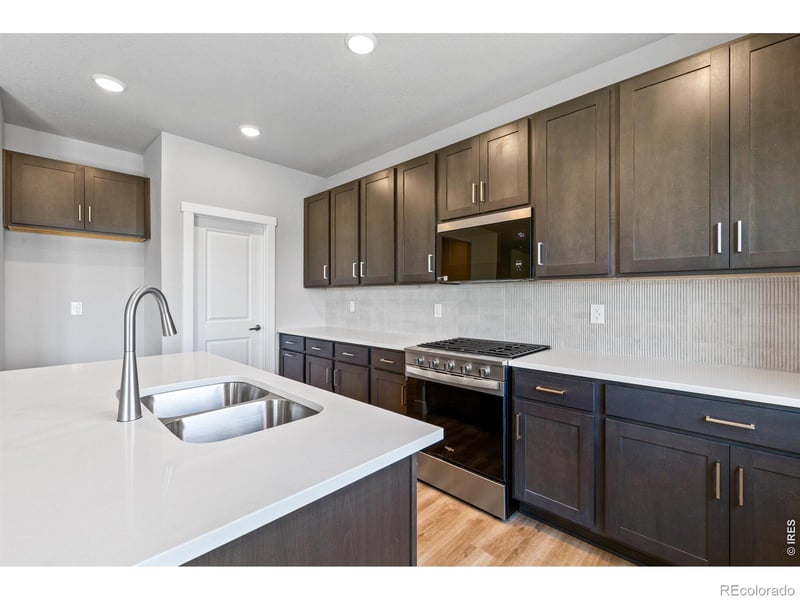 713 Muturu Rd, Johnstown, CO 80534