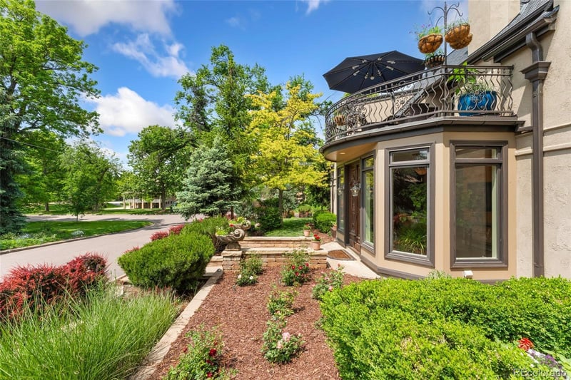 6901 12th Ave, Denver, CO 80220